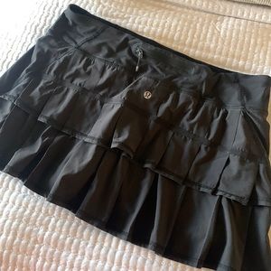 Lululemon Black Pace Setter Skirt 10R